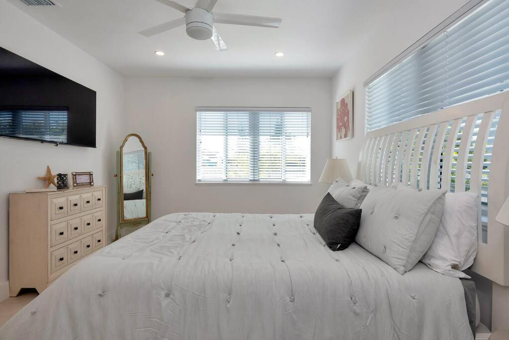 Art Deco Apt W Pool One Mile To Beach Pets Welcome Lake Worth Beach Buitenkant foto